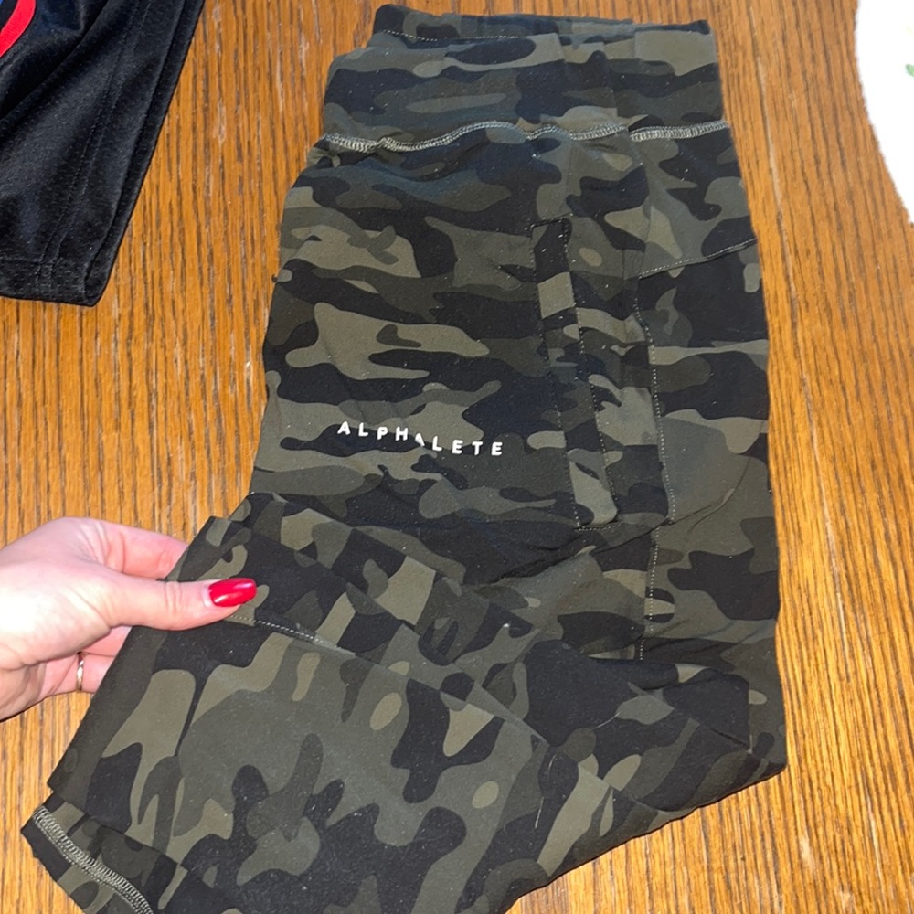 MENS alphalete joggers